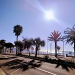 Sea View - Beachfront Living In Cannes, Boulevard Du Midi - Nouveau! Vue Mer, Face A La Plage, Les Pieds Dans L'eau Apartment *