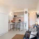 Sea View - Beachfront Living In Cannes, Boulevard Du Midi - Nouveau! Vue Mer, Face A La Plage, Les Pieds Dans L'eau Apartment Cannes