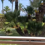 Sea View - Beachfront Living In Cannes, Boulevard Du Midi - Nouveau! Vue Mer, Face A La Plage, Les Pieds Dans L'eau Apartment Cannes