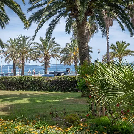 New! Sea View - Beachfront Living In Cannes, Boulevard Du Midi - Nouveau! Vue Mer, Face à La Plage, Les Pieds Dans L'eau Cannes