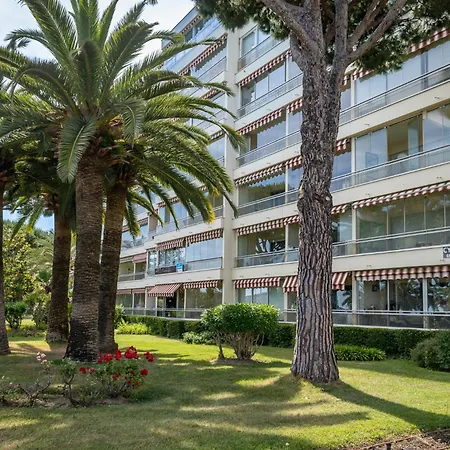 New! Sea View - Beachfront Living In Cannes, Boulevard Du Midi - Nouveau! Vue Mer, Face A La Plage, Les Pieds Dans L'eau * Cannes